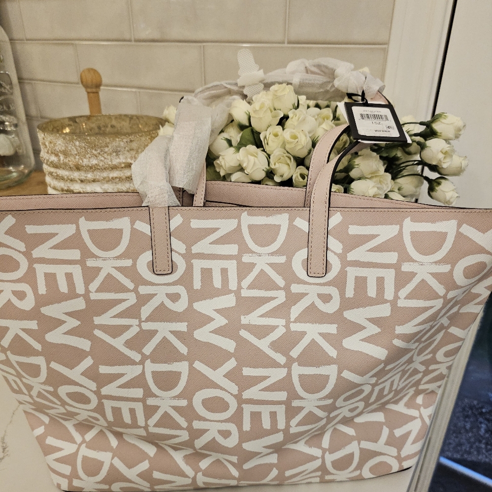 DKNY Brayden Large Reversible Tote